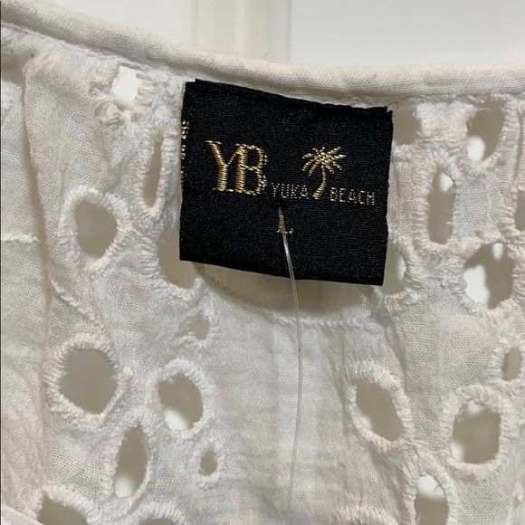 Eyelet top - Picture 2 of 4